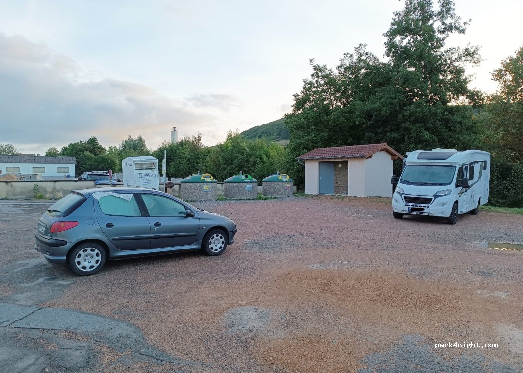 (71260) Azé - 110 Rue de l'Eglise — foto 2