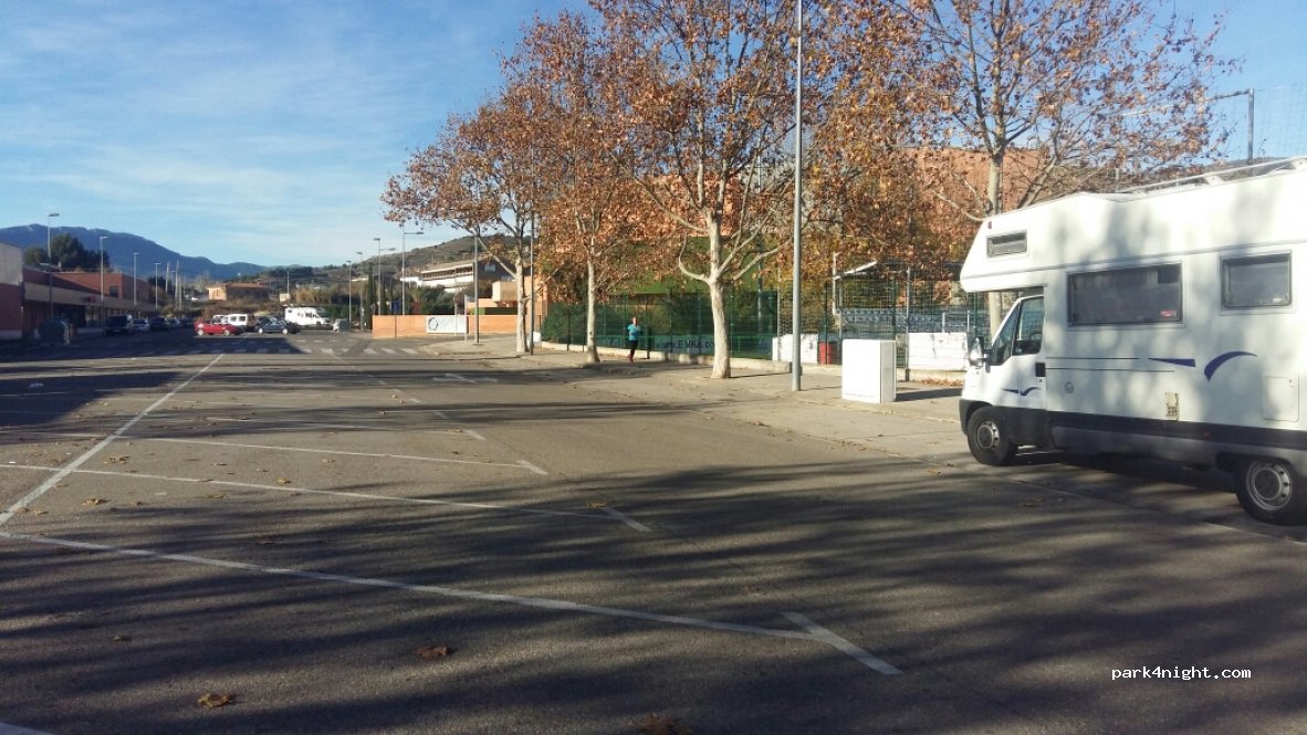 (26580) Arnedo - 9 Avenida de la Cruz Roja — foto 3
