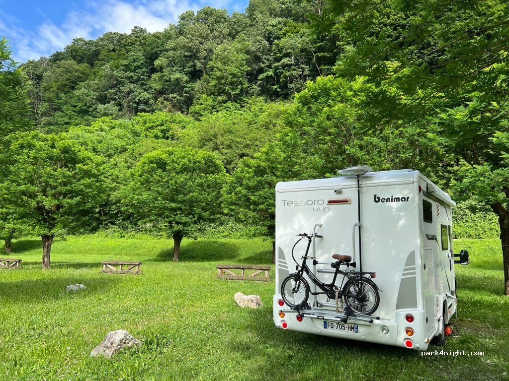 Camping Onlycamp - Les Monts du Cantal — foto 2