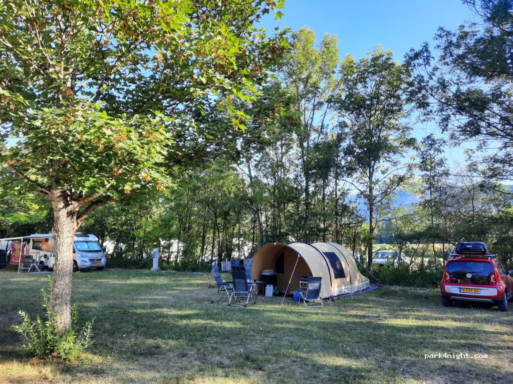 Camping Onlycamp - Les Monts du Cantal — foto 5