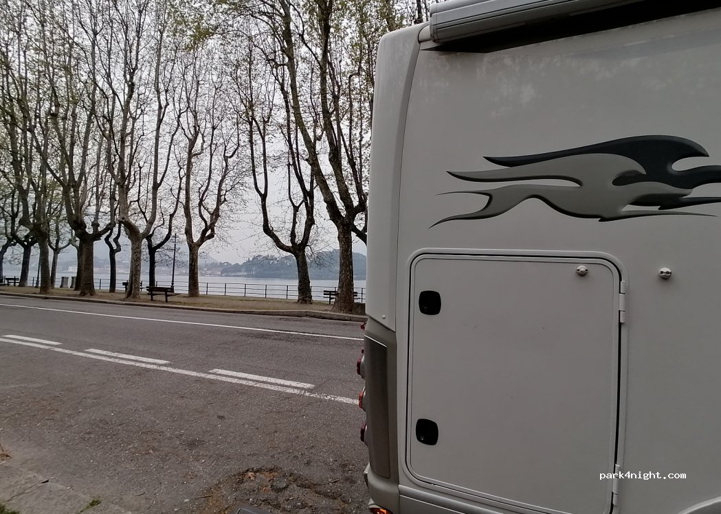 (23900) Lecco - 2 Lungolario Piave — foto 3