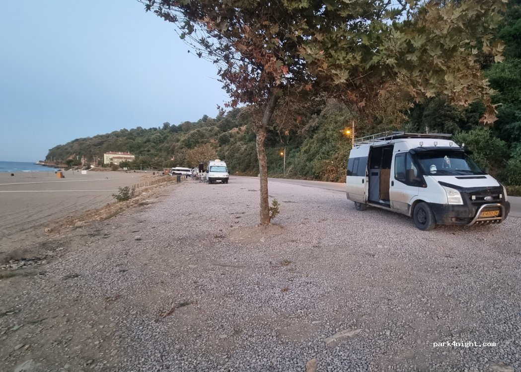 (16700) Karacabey - Unnamed Road — foto