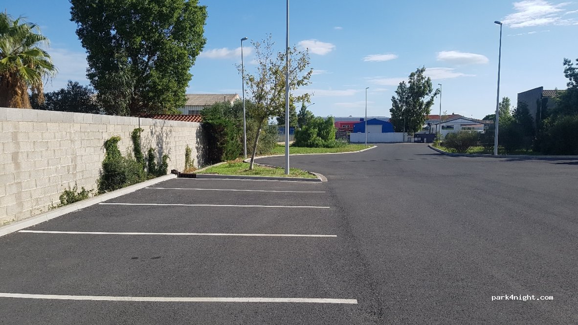 (66240) Saint-Estève - 6 Rue des Métiers — foto 2
