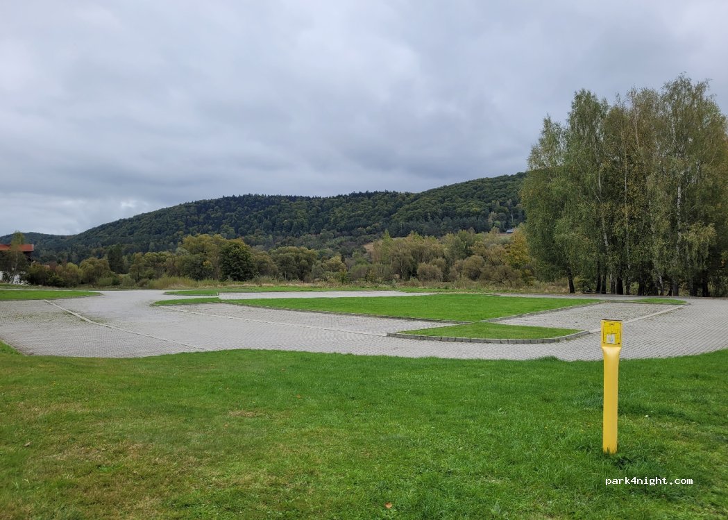 (38-316) Wysowa-Zdrój - Unnamed Road — foto 4
