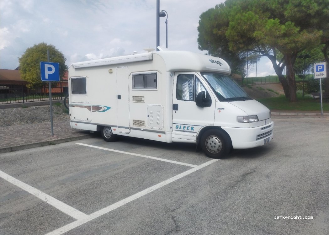 (45018) Ca' Tiepolo - 286 Via Giacomo Matteotti — foto