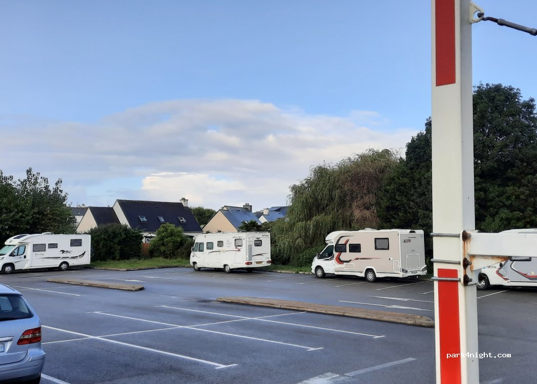 (56340) Plouharnel - 7 Rond-Point du Préleran — foto 4