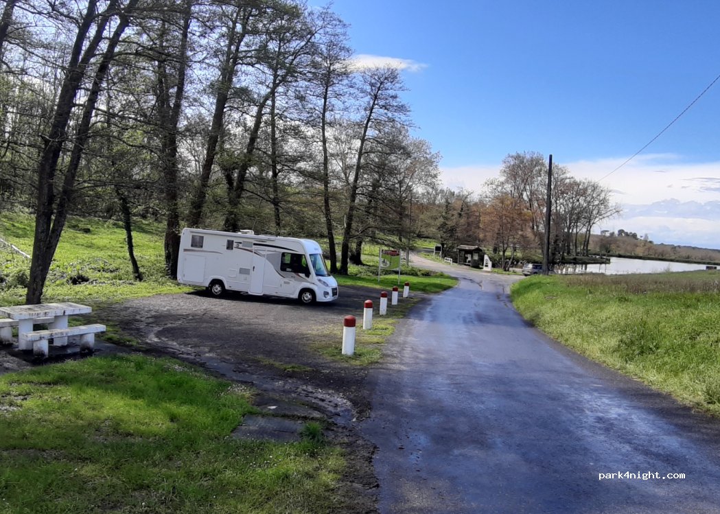(33620) Laruscade - Boutin — foto 3