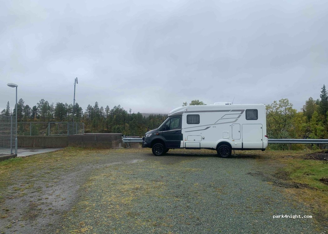 (7893) Skorovatn - 27 Flyanveien — foto