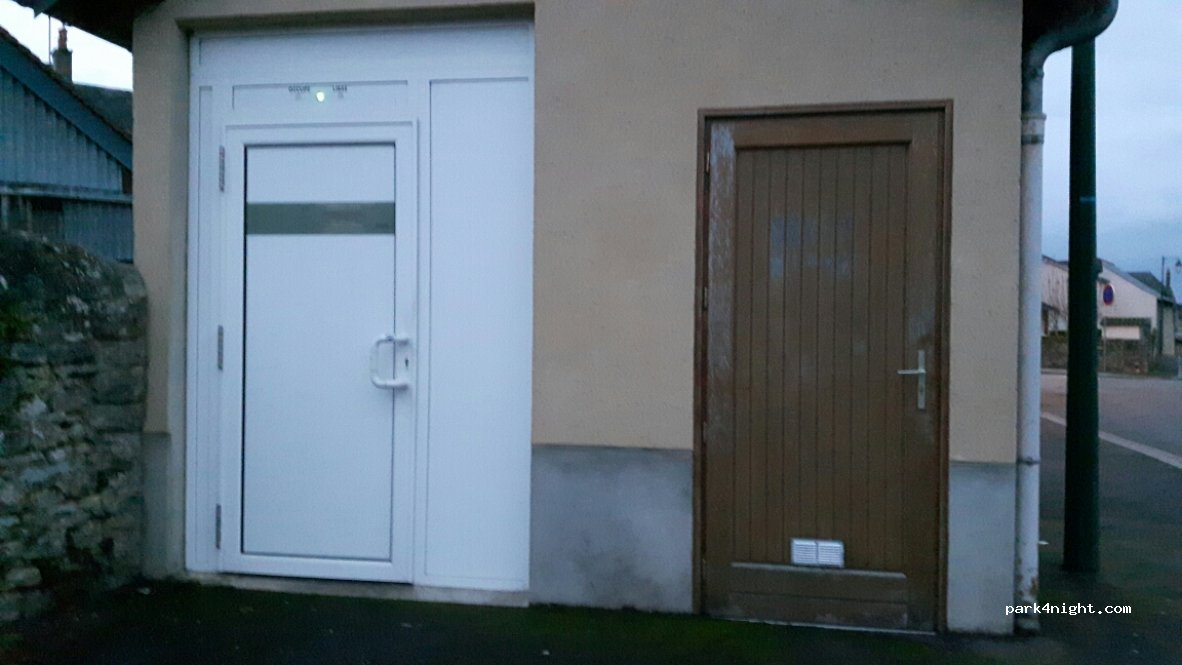 (72540) Loué - 43 Place Albert Etiembre — foto
