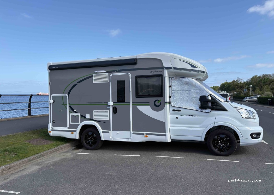 (KA27 8AJ) Brodick - — foto