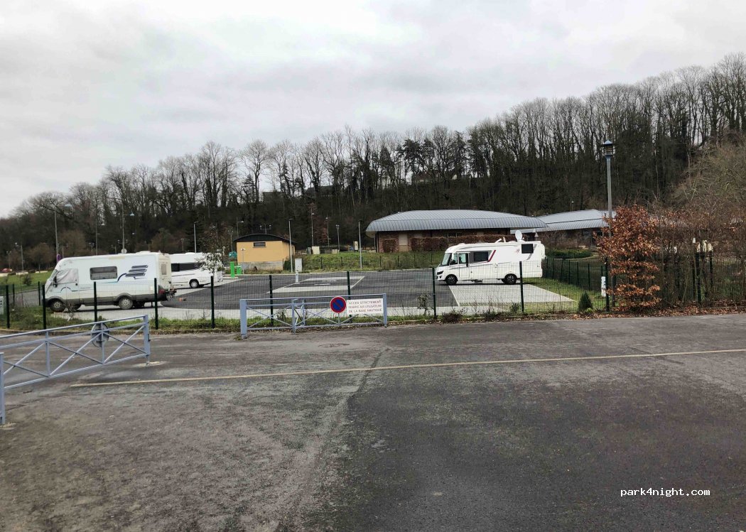 Aire camping-car du Mont Olympe — foto 2