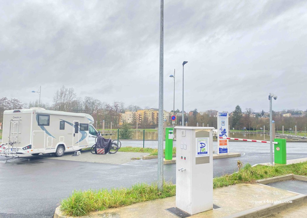 Aire camping-car du Mont Olympe — foto 4