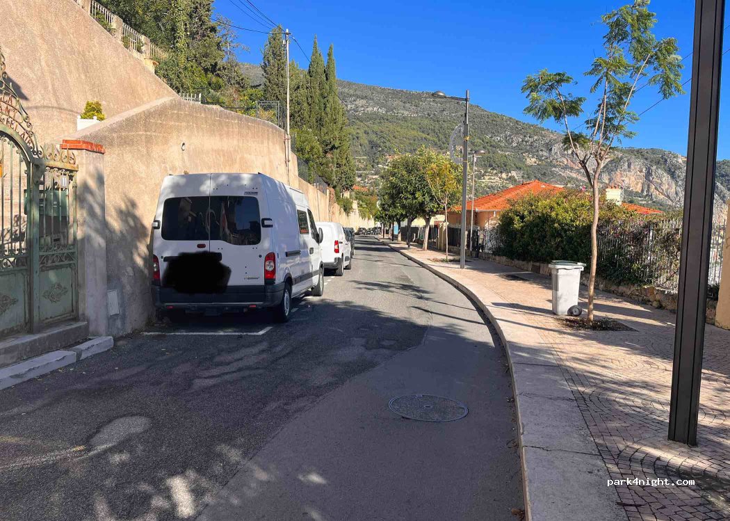 (06500) Menton - 22 Boulevard de Garavan — foto 3