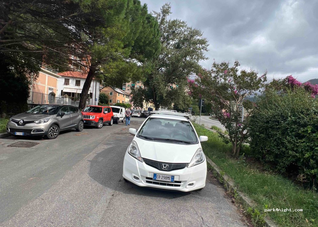 (16165) Genova - 18A Via Struppa — foto