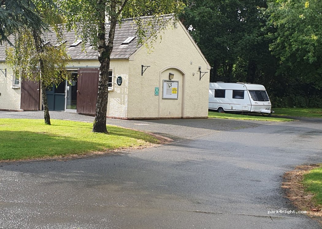Clare Glen Caravan Park — foto