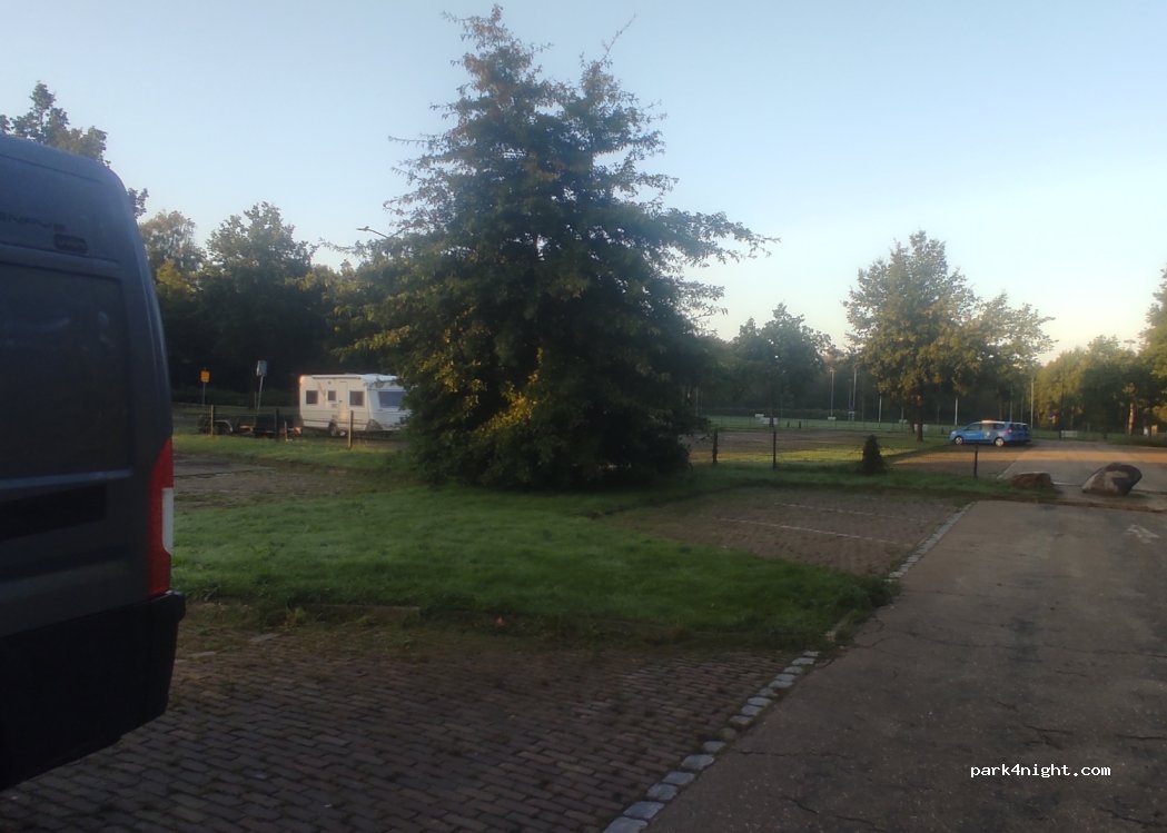 (5667 AH) Geldrop - 13A Linze — foto