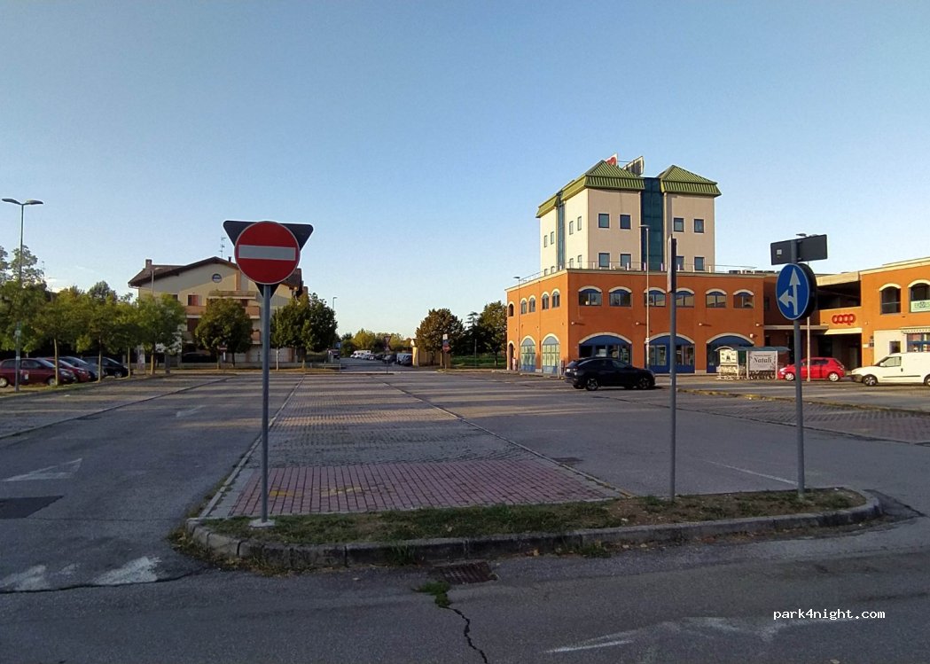 (40051) Altedo - 9 Via E. Minghetti — foto