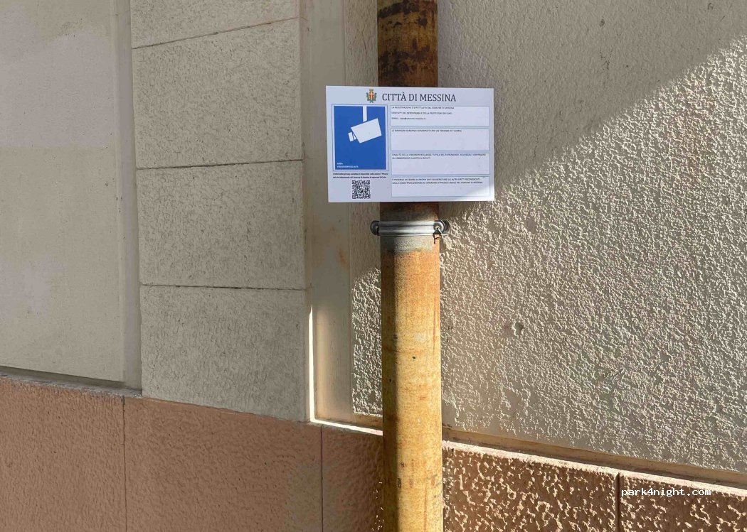 (98121) Messina - 15 Via Gesù e Maria in San Leone — foto