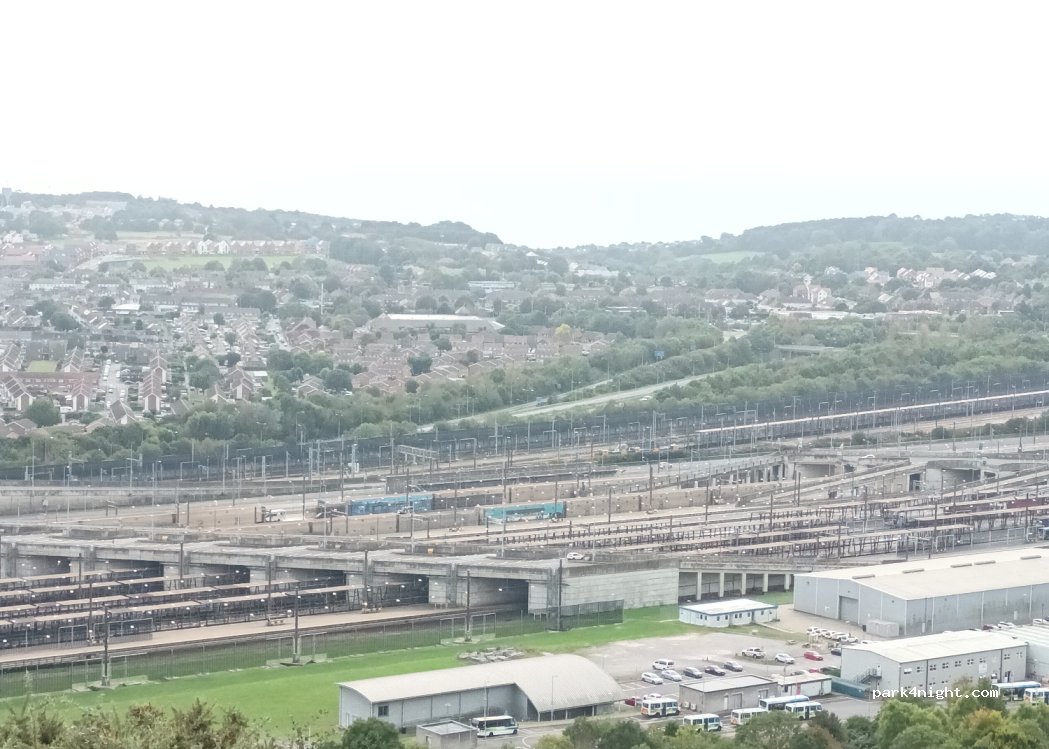 (CT18 7AD) Folkestone - North Downs Way — foto