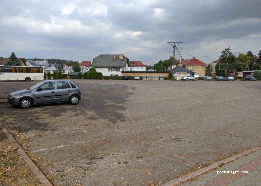 (16-200) Dąbrowa Białostocka - 4A Szkolna — foto