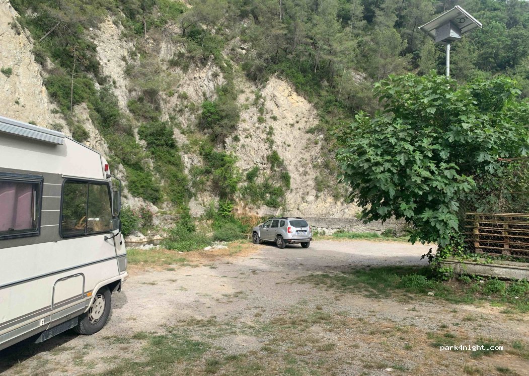 (18039) Torri - 8 Via Torri Superiore — foto