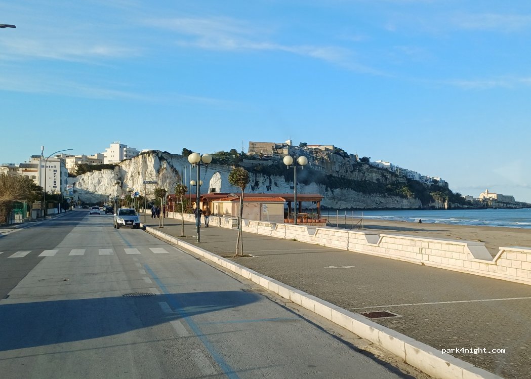 (71019) Vieste - 3 Lungomare Enrico Mattei — foto 5