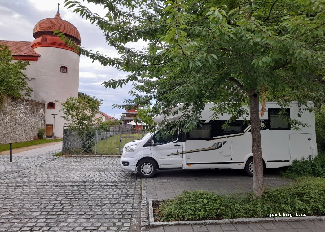 (86720) Nördlingen - 28 An der Reimlinger Mauer — foto 2