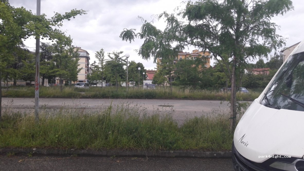 (51100) Pistoia - 12 Via Iacopo Melani — foto