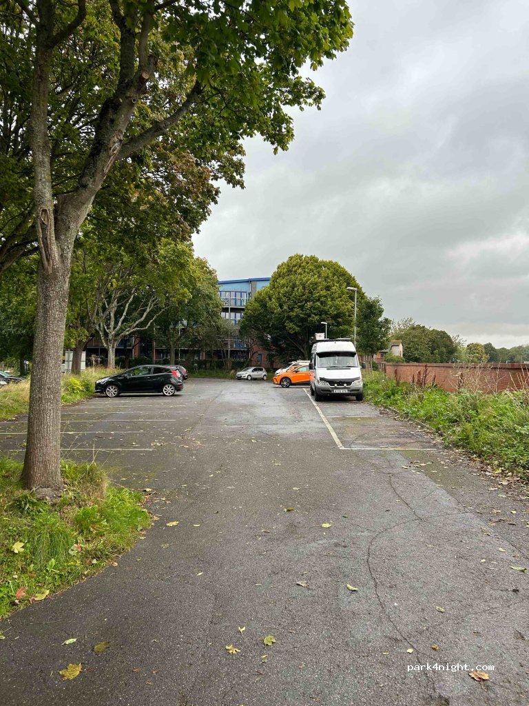 (EX4 1DY) Exeter - 68 Okehampton Street — foto