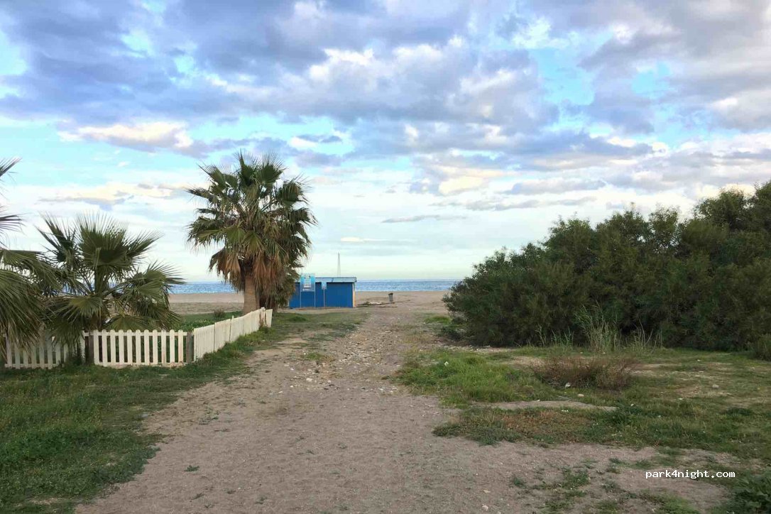 (04621) Vera - 1 Calle Delfin — foto 2
