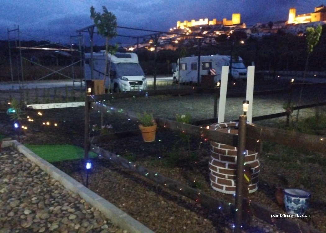 Área de autocaravanas y camper baños de la encina — foto 5