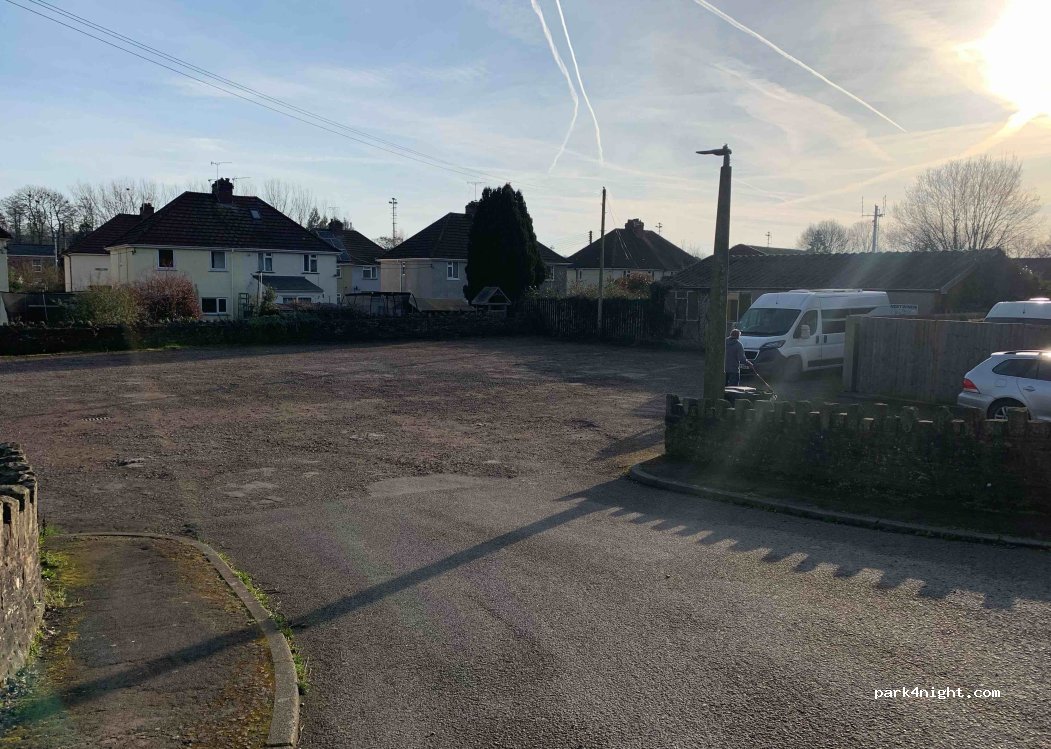(GL15 5RS) Lydney - 7 Lydfield Road — foto 2