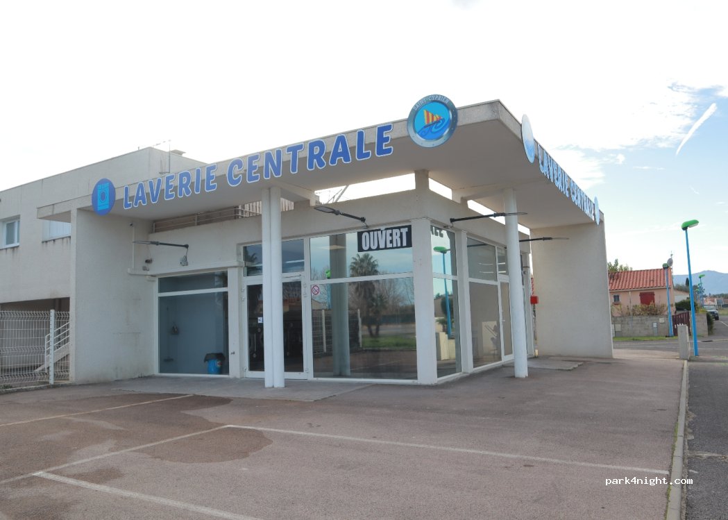 (66750) Saint-Cyprien - 2 Avenue Konrad Adenauer — foto