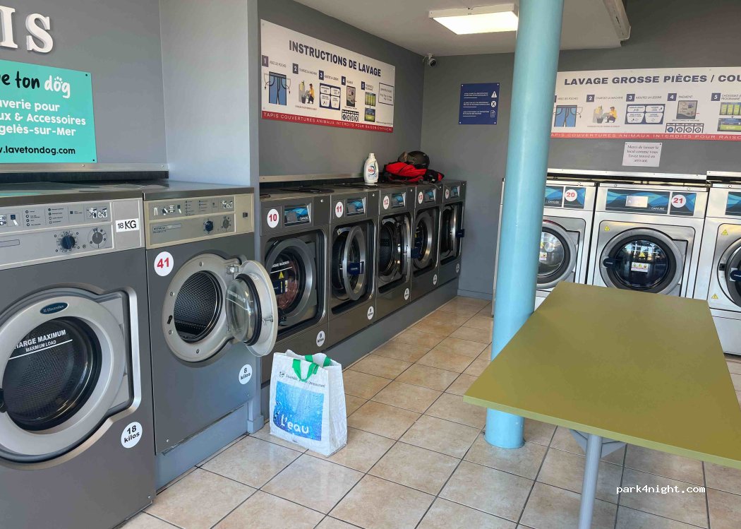 (66750) Saint-Cyprien - 2 Avenue Konrad Adenauer — foto 4