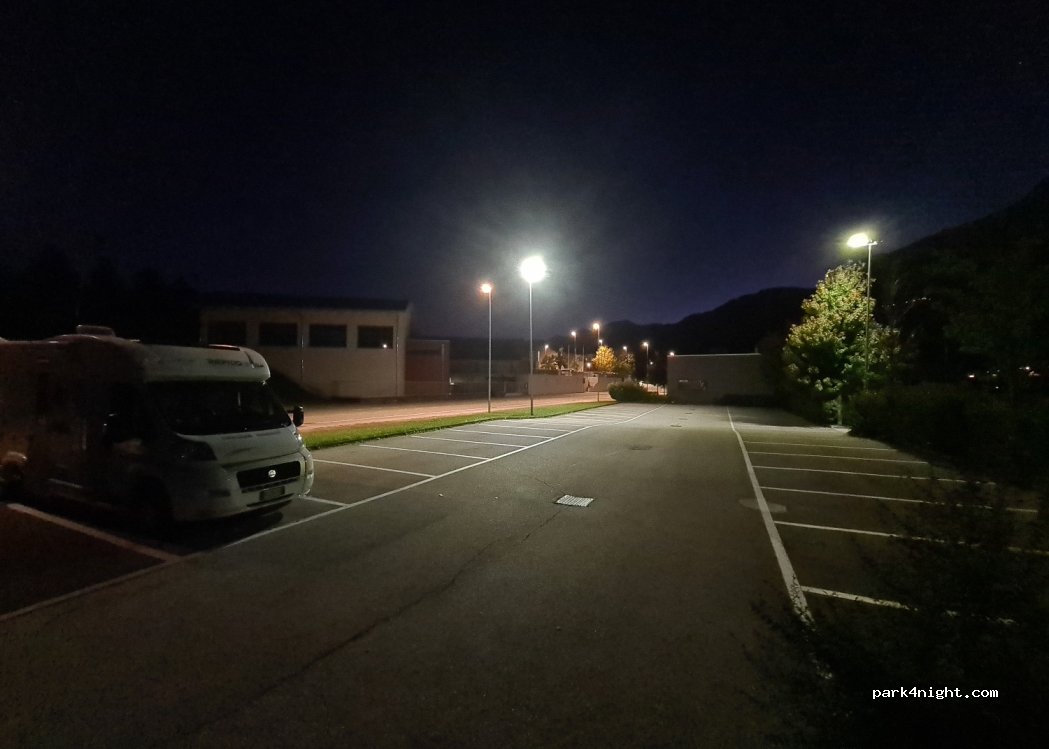 (38068) Rovereto - 45A Via della Roggia — foto 2