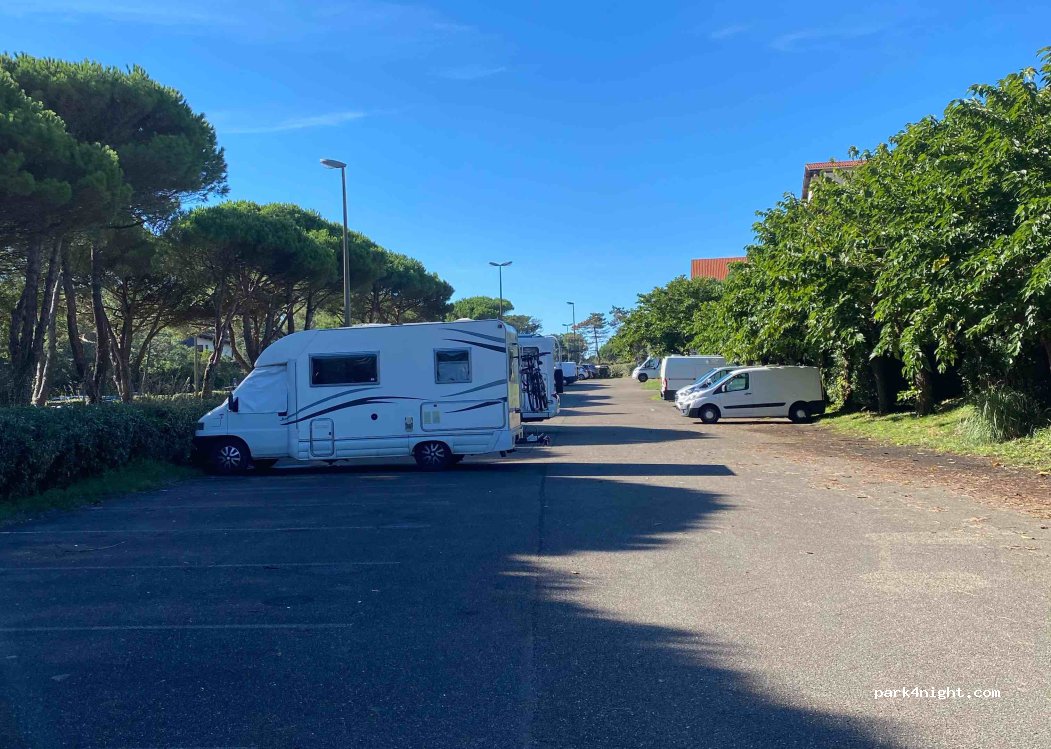 (40510) Seignosse - 28 Avenue Chambrelent — foto