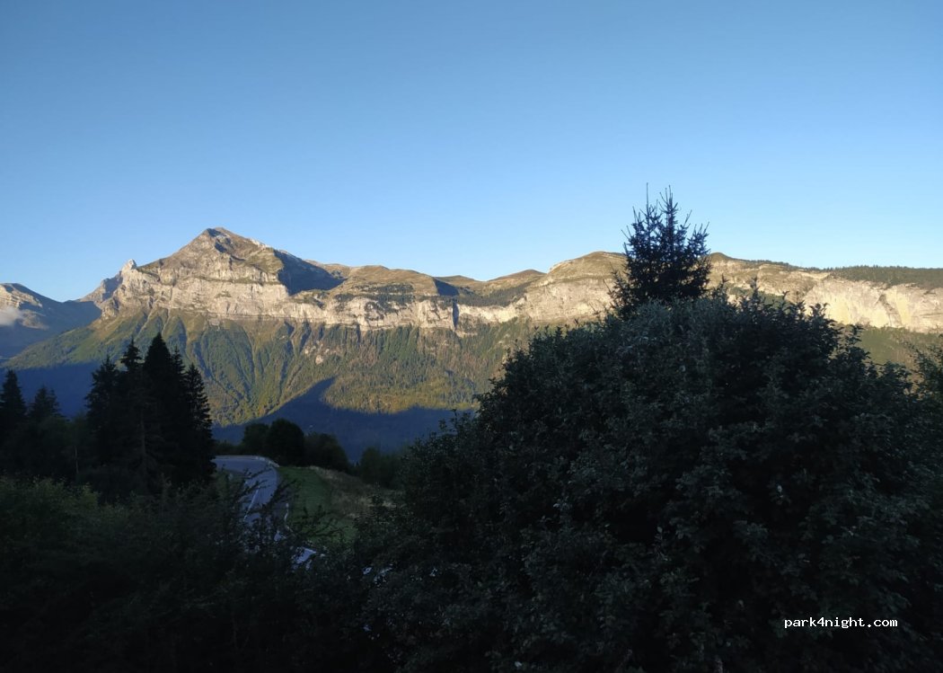 (74300) Arâches-la-Frasse - 132 Chemin des Framboisiers — foto 2