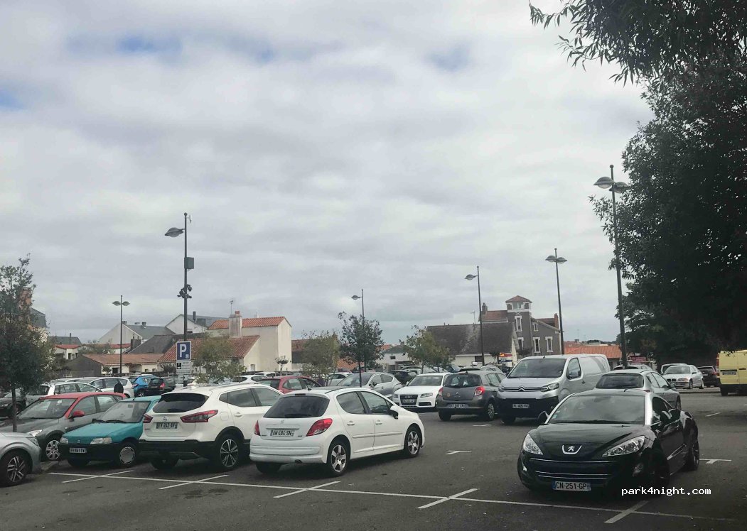 (44210) Pornic - 3 Rue Michelet — foto