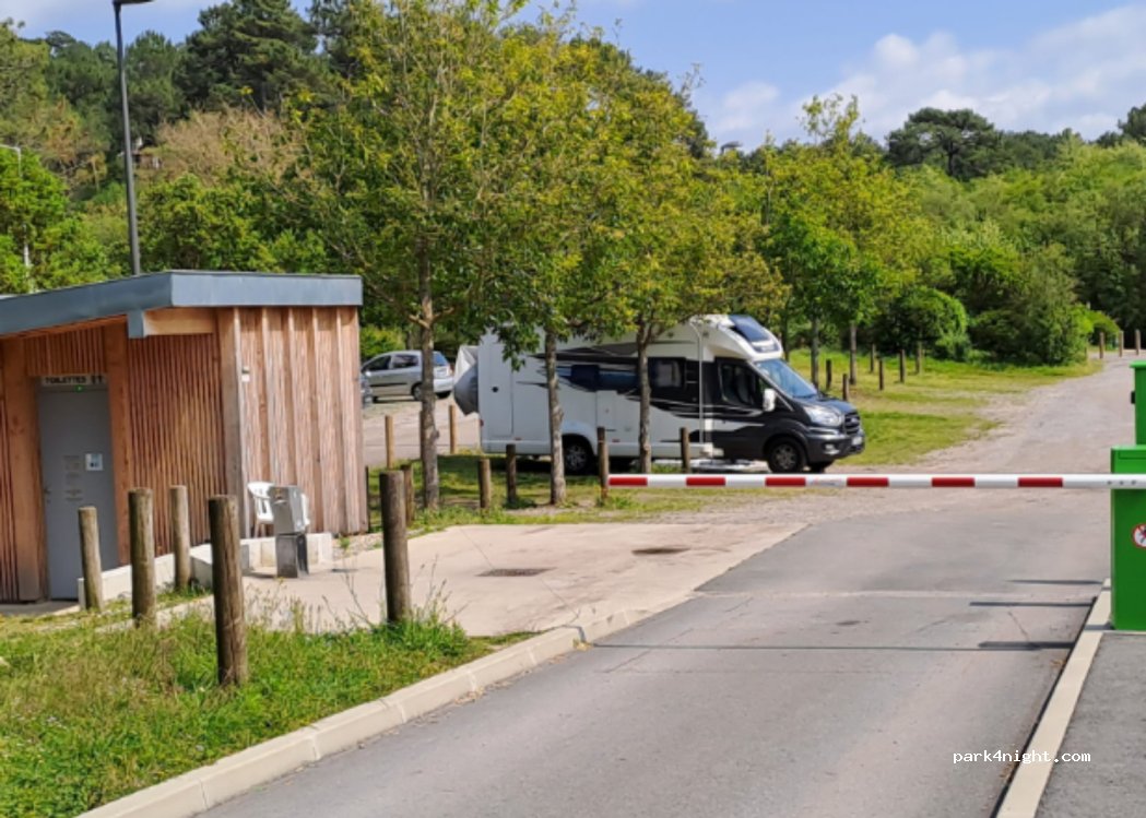 Aire Camping car Park de Biarritz Milady — foto 4