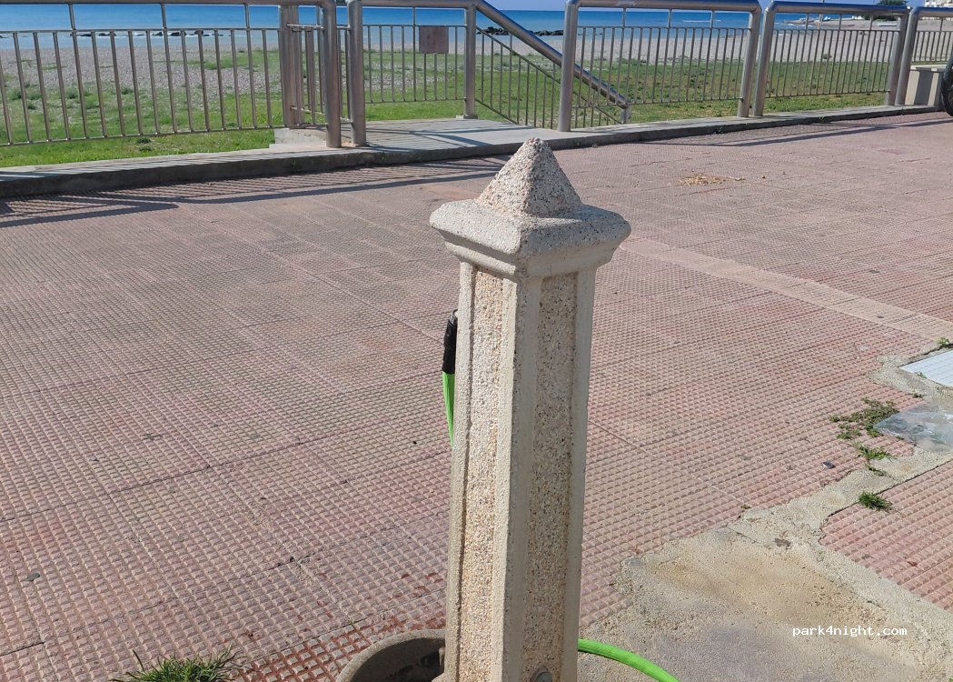 (92016) Seccagrande - 38 Lungomare Yuri Gagarin — foto 4