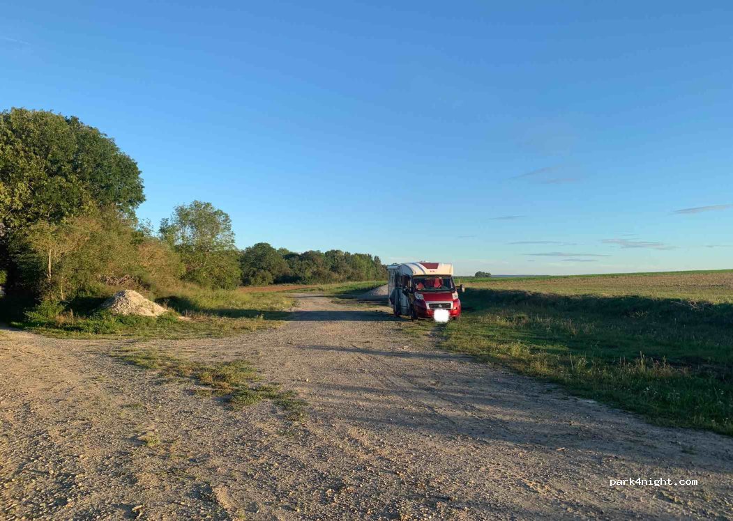 (02350) Grandlup-et-Fay - 4 Ferme de Chantrud — foto