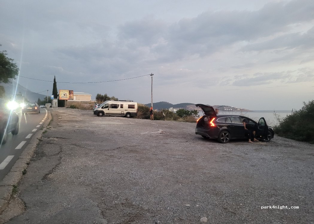 () Bar - E851 — foto