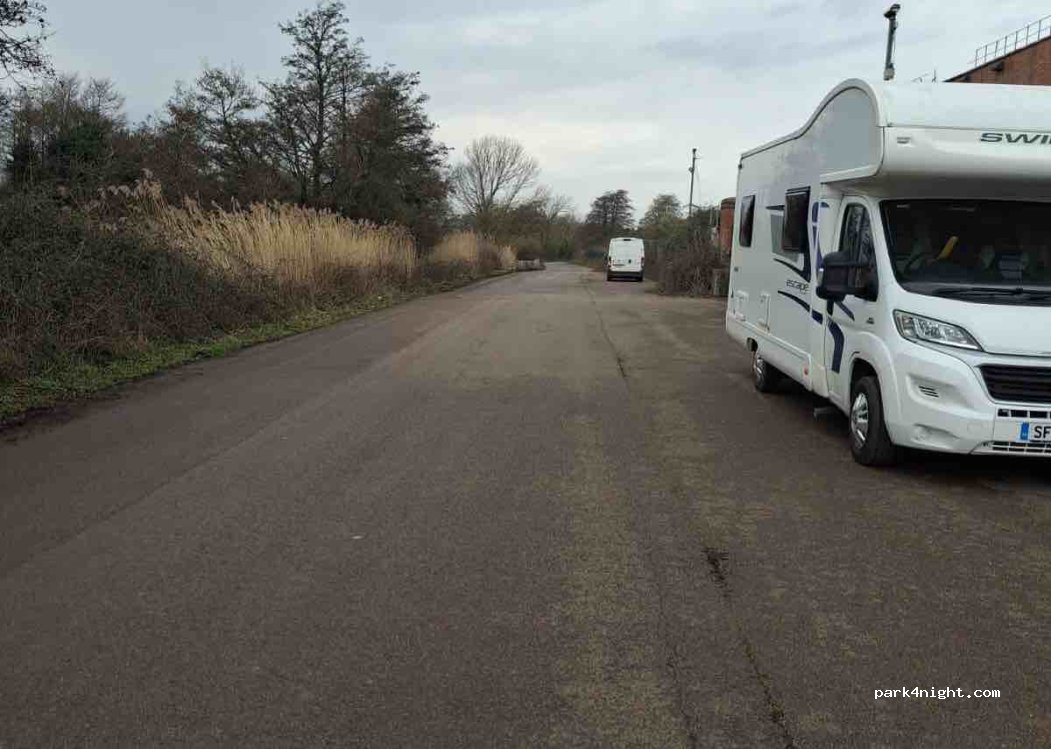 (GL15 4ER) Lydney - Harbour Road — foto 5