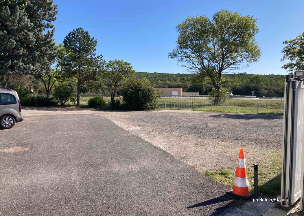 (30260) Vic-le-Fesq - 21 La Nouvelle — foto 2