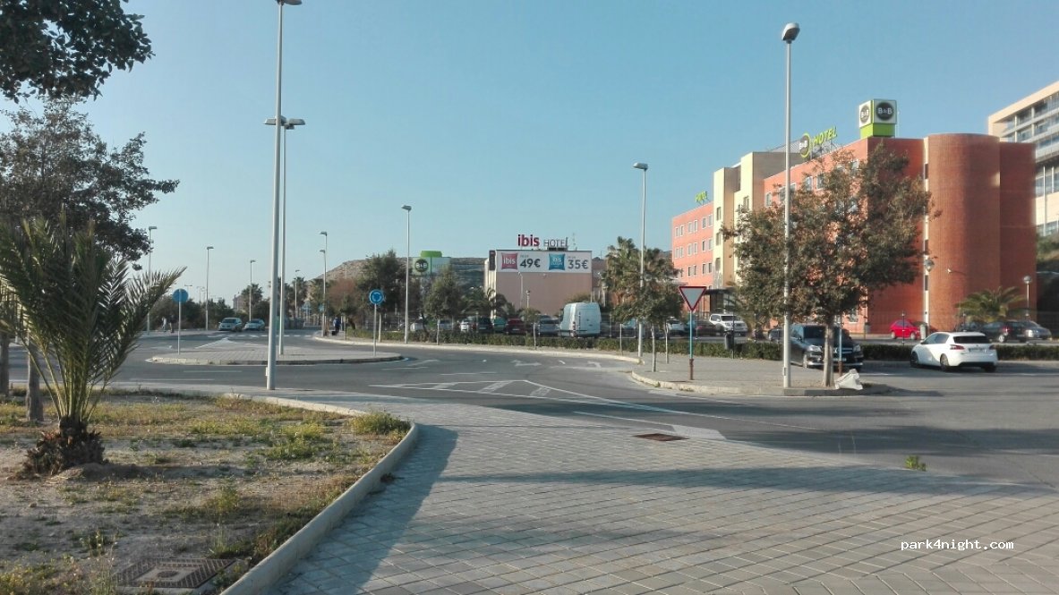 (03008) Alacant - 3 Calle Bélgica — foto 3