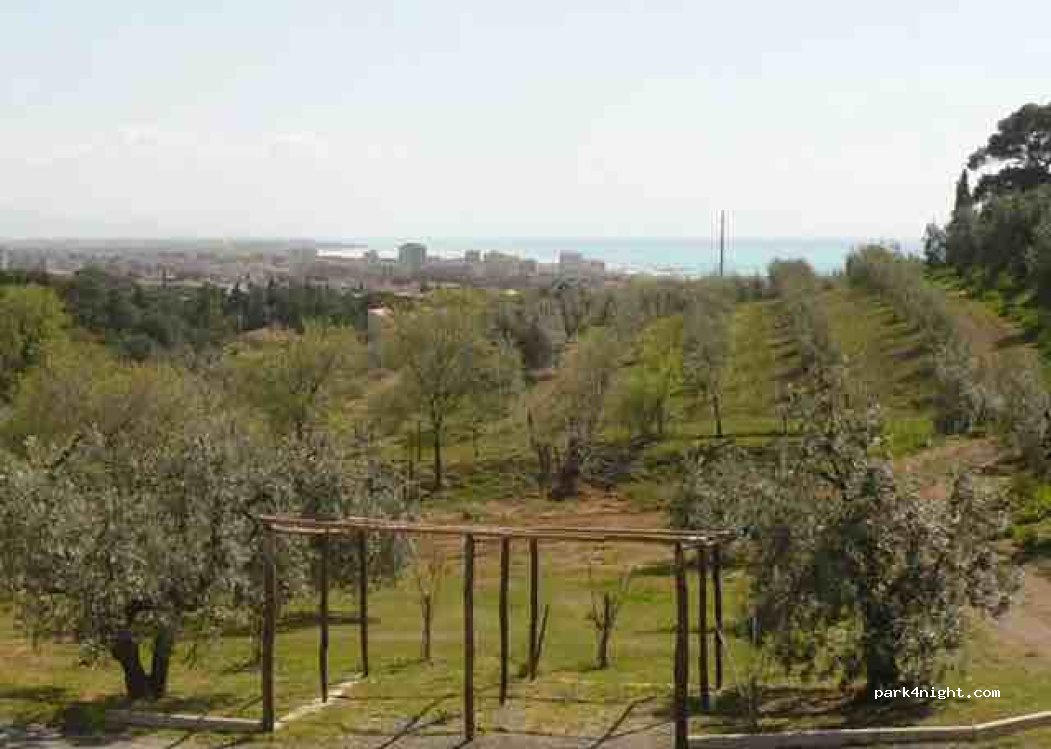 Farm and Agricampeggio De Santis — foto