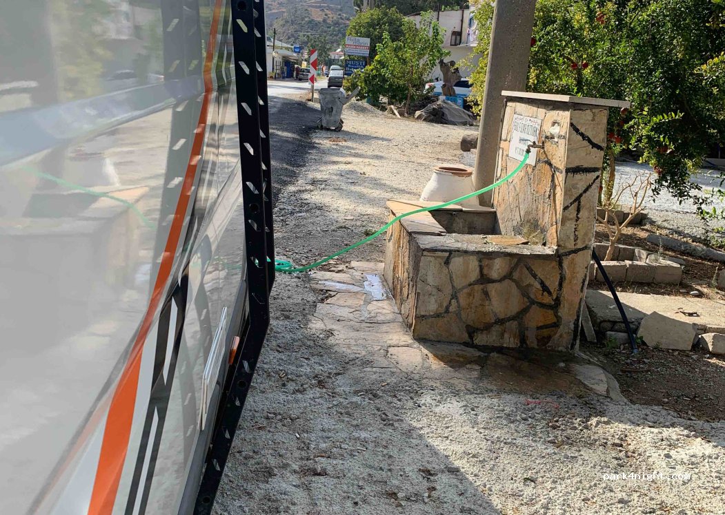 (48220) Milas - Unnamed Road — foto