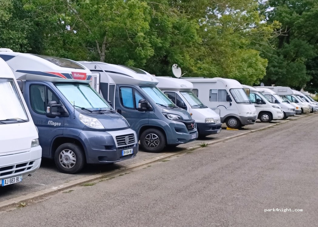 (44250) Saint-Brevin-les-Pins - Allée des Fusains — foto 4
