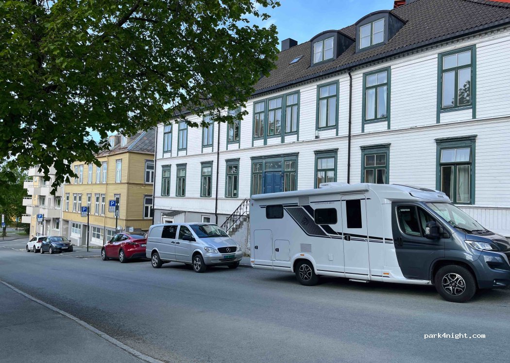 (7014) Trondheim - 17 Nonnegata — foto 2