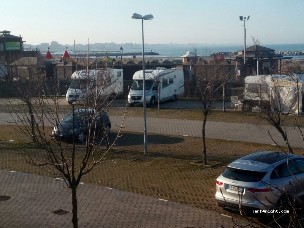 Marina di Rimini (Darsena) — foto